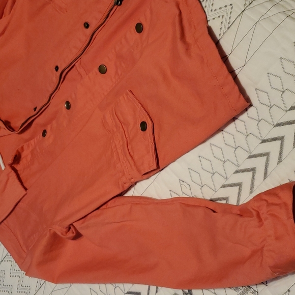 Jacket - Picture 2 of 4
